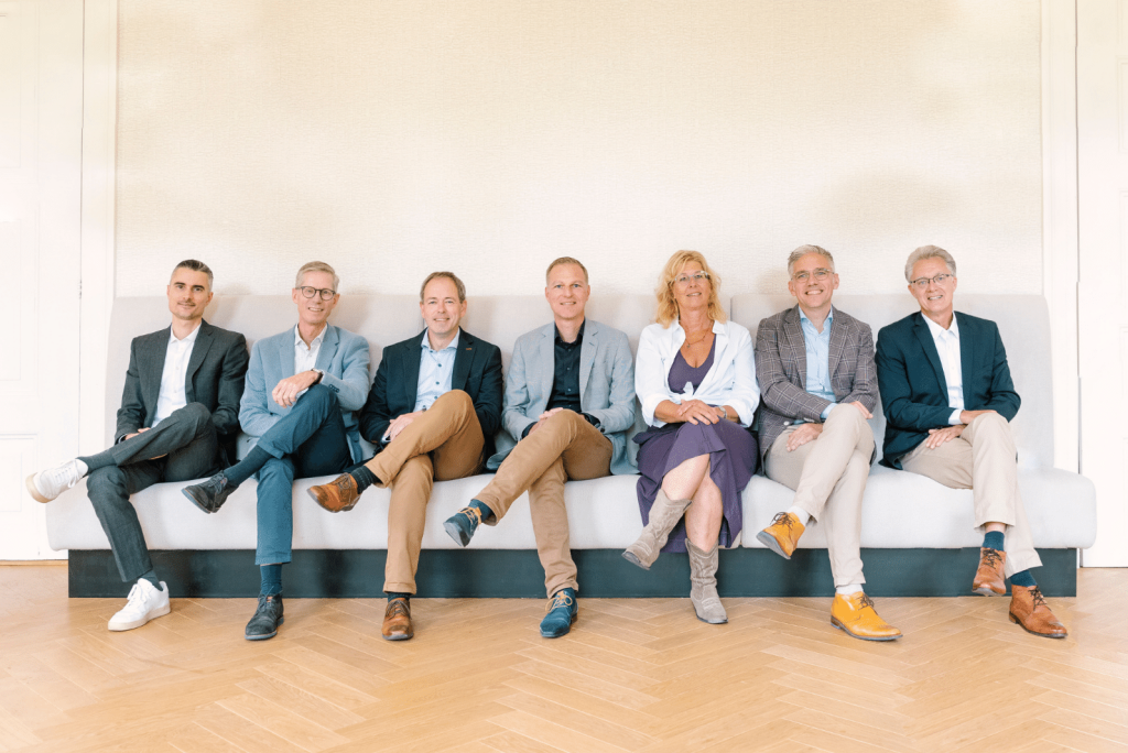 Progress management team